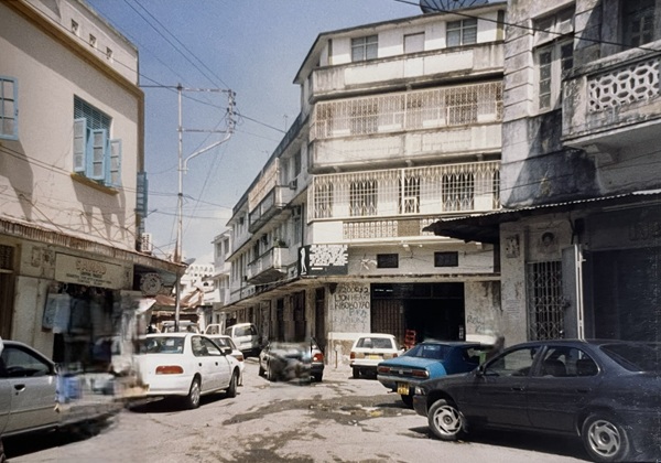 20年以上前の世界一周クルーズで訪れた、ケニアのモンバサ旧市街の風景
